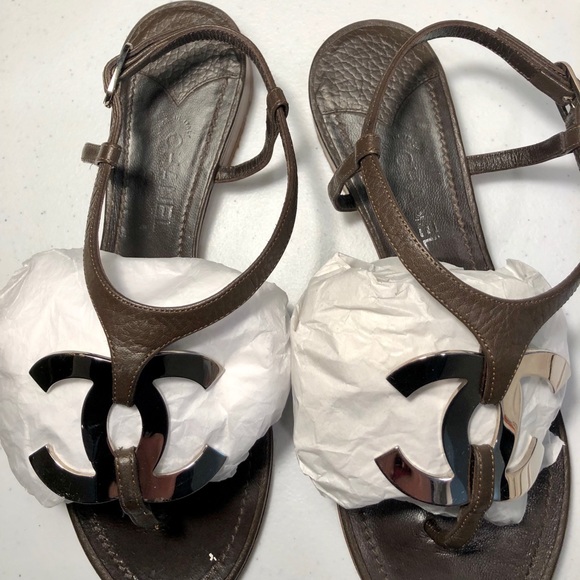 Chanel | brown leather sandals with silver “CC” - Picture 4 of 8